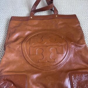 Tory Burch leather shoulder bag with dust bag